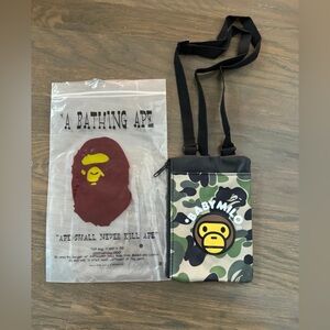 A Bathing Ape mini bag crossbody bag phone bag